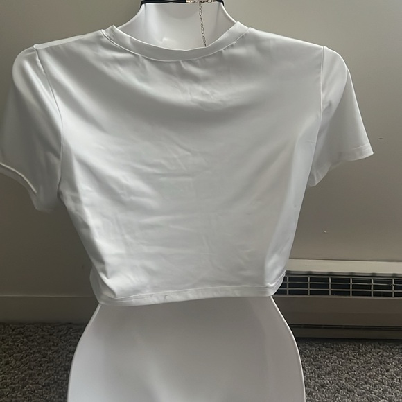 Dino-Snore Crop Top - Picture 3 of 5